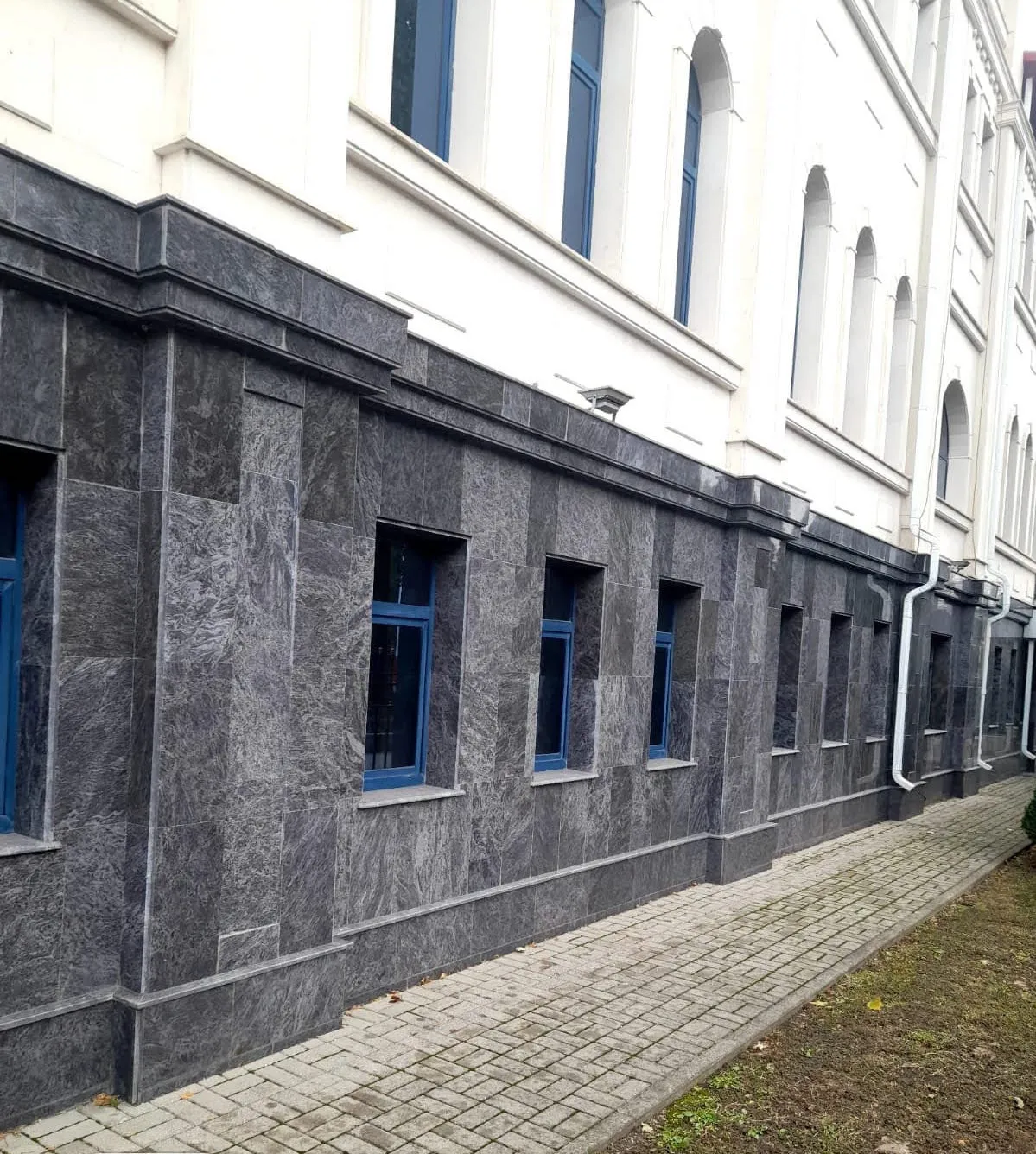 Облицовка фасада